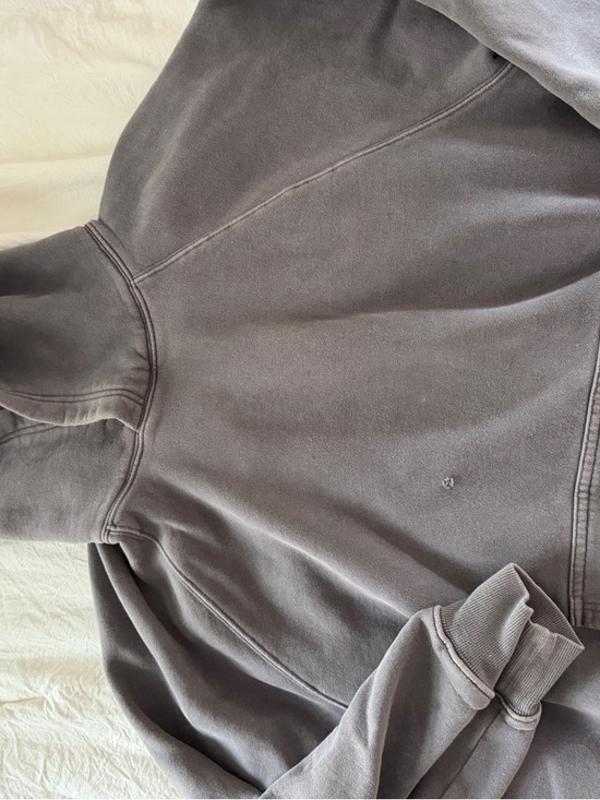 Aritzia Other - Aritzia Charcoal Gray Pullover Hoodie